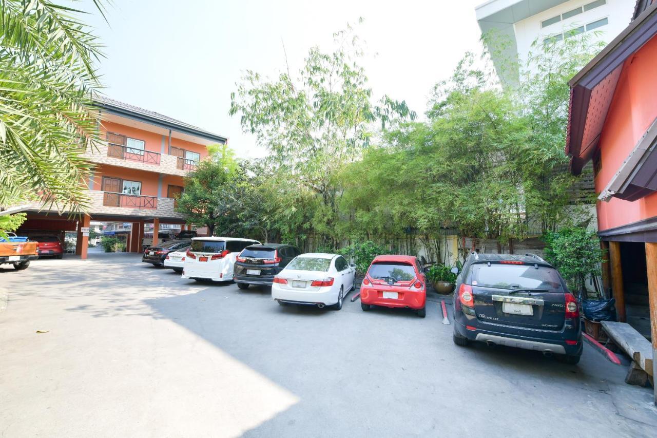 Oyo 549 Maesri Resort Pattaya Exteriér fotografie